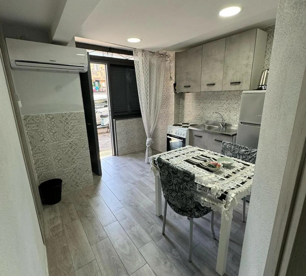 House Montesanto 11 Apartment Naples