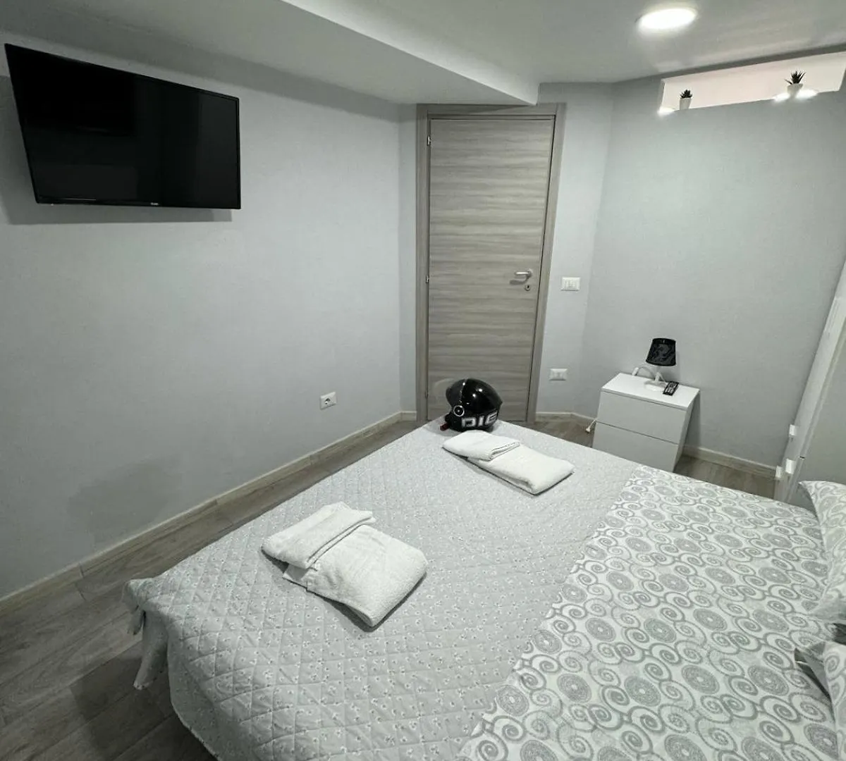 House Montesanto 11 Apartment Naples Italy